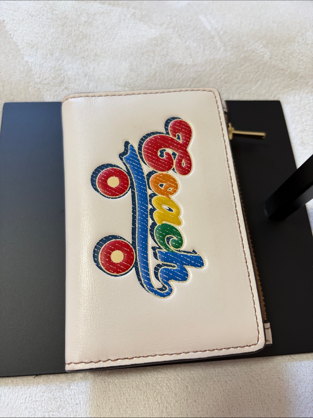 Coach Cream Leather Card Case with Rainbow Skate Logo - Picture 9 of 16